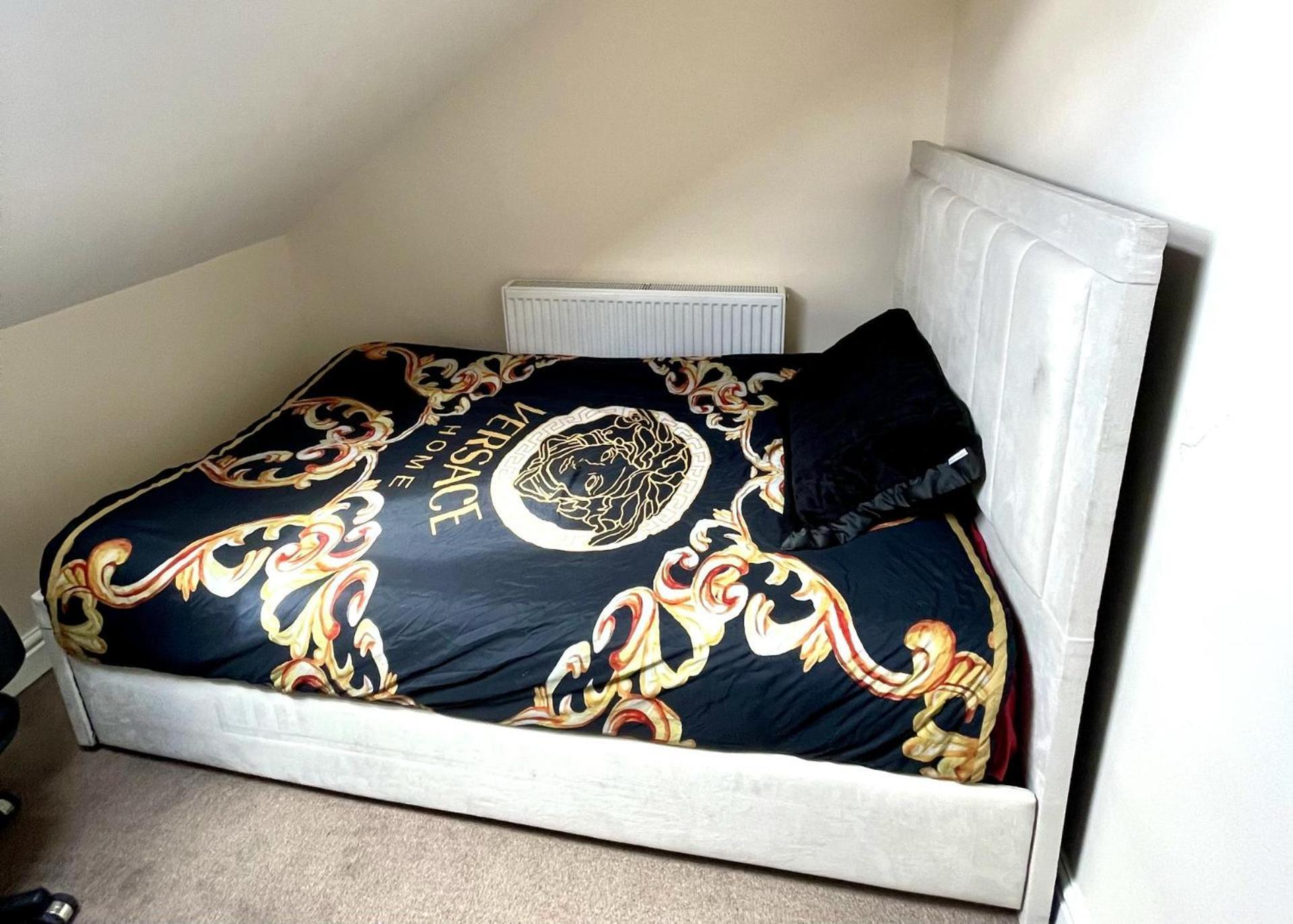 2-Bed Apartment - Sleeps 4 - Street Parking - Wifi Manchester Eksteriør billede